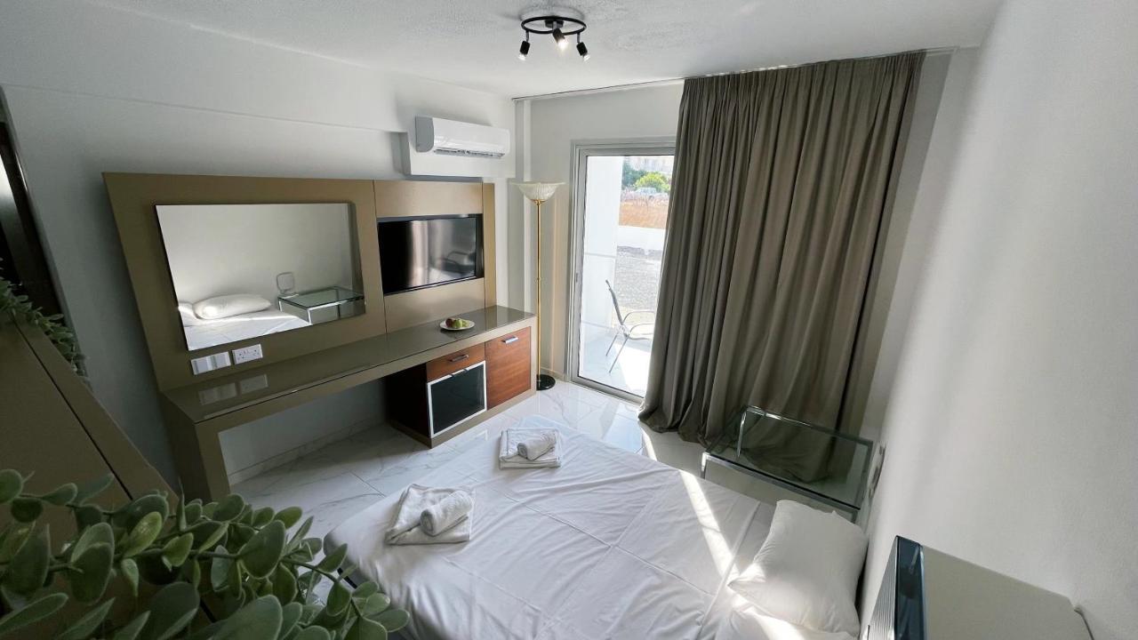 Fotoxenia Luxury Apts 帕拉利米尼 外观 照片